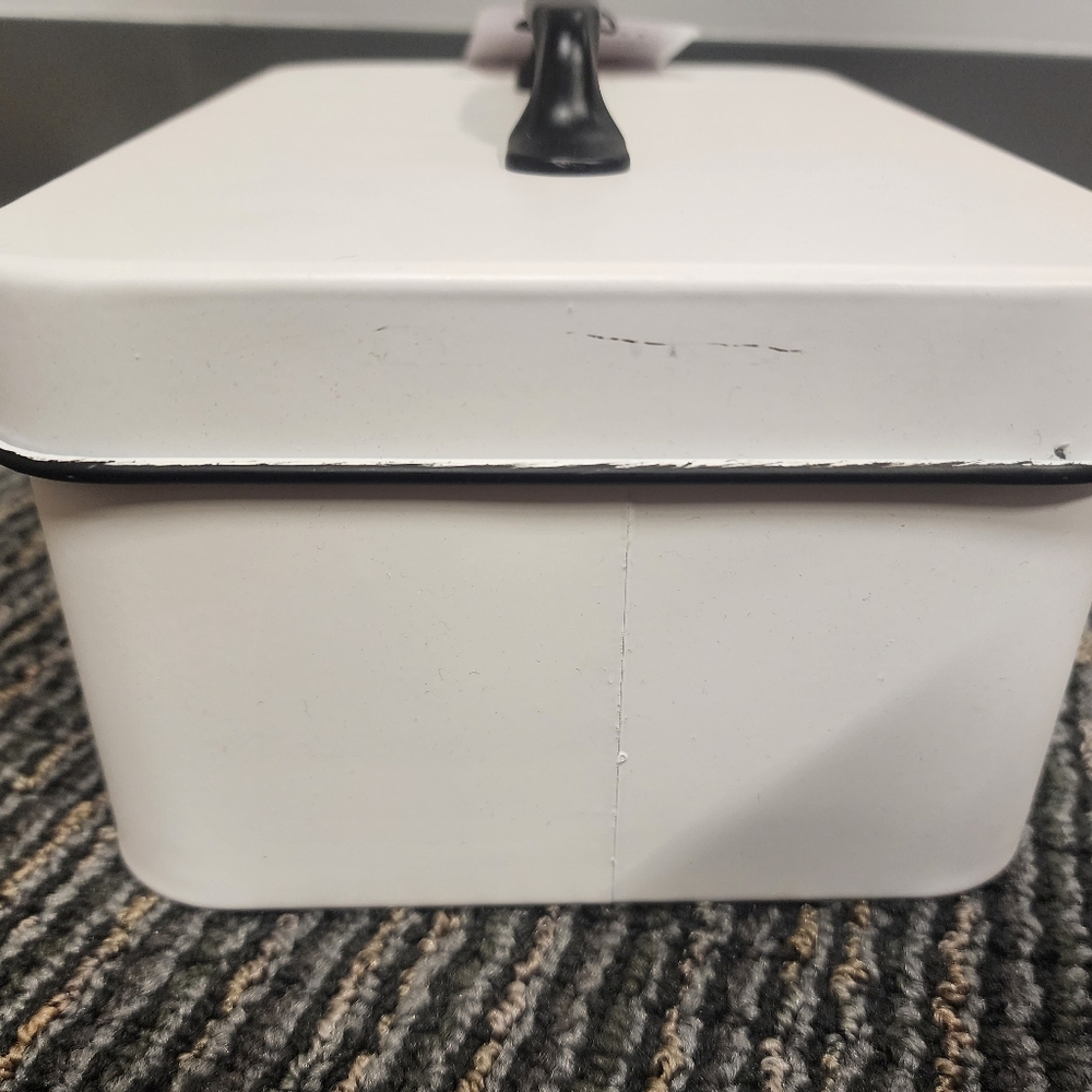 Rae Dunn Dryer Sheets Storage Box with Lid - Picture 3 of 9